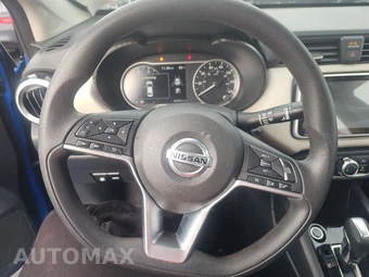 2020 Nissan Versa SV – miniatura 10