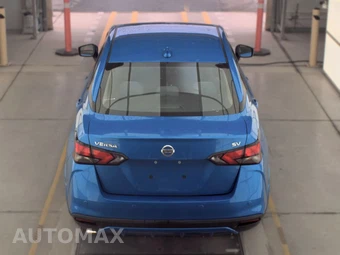 2020 Nissan Versa SV – miniatura 5