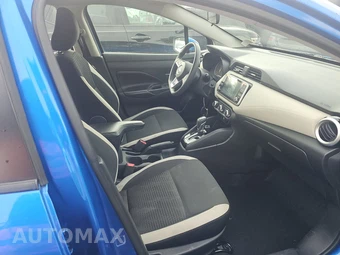 2020 Nissan Versa SV – miniatura 8