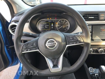 2020 Nissan Versa SV – miniatura 10