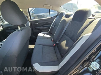 2020 Nissan Versa SV – miniatura 13