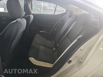 2020 Nissan Versa SV - miniatura 13