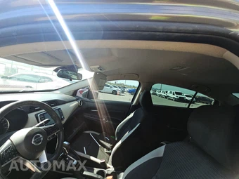 2020 Nissan Versa SV - miniatura 17