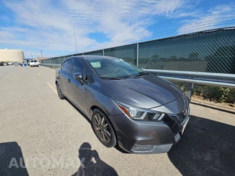 2020 Nissan Versa SV - miniatura 3