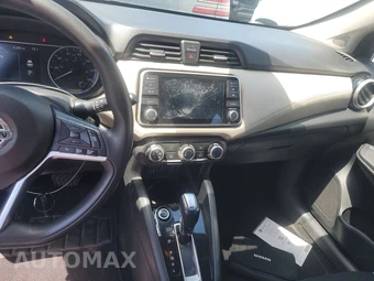 2020 Nissan Versa SV - miniatura 11