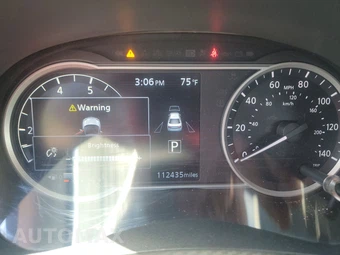 2020 Nissan Versa SV - miniatura 12