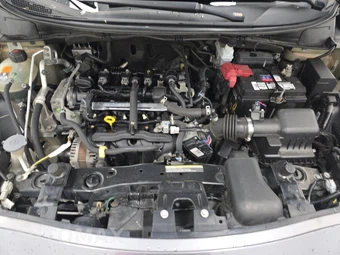 2020 Nissan Versa SV - miniatura 15