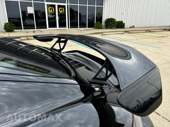 2020 Porsche 718 Cayman GT4 – miniatura 11