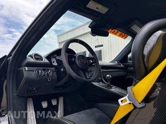 2020 Porsche 718 Cayman GT4 – miniatura 17