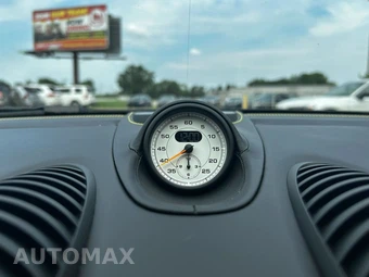 2020 Porsche 718 Cayman GT4 – miniatura 32