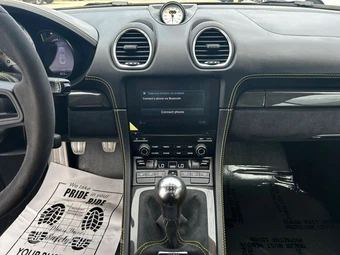 2020 Porsche 718 Cayman GT4 – miniatura 34
