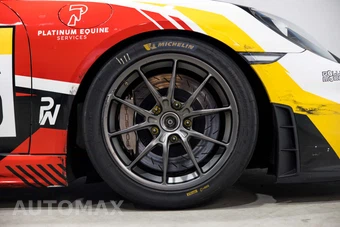 2020 Porsche 718 Cayman GT4 - miniatura 25