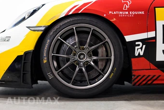 2020 Porsche 718 Cayman GT4 - miniatura 31