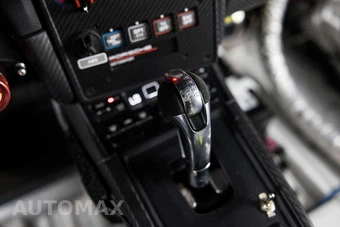 2020 Porsche 718 Cayman GT4 - miniatura 47