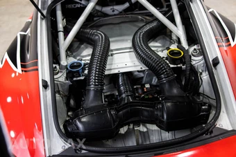 2020 Porsche 718 Cayman GT4 - miniatura 52
