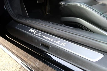 2020 Porsche 911 Carrera 4S (992) – miniatura 15