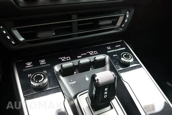 2020 Porsche 911 Carrera 4S (992) – miniatura 39
