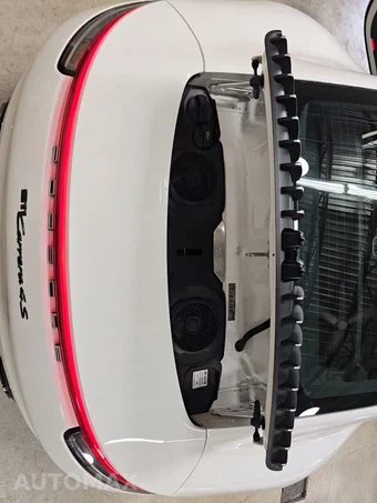 2020 Porsche 911 Carrera 4S – miniatura 21