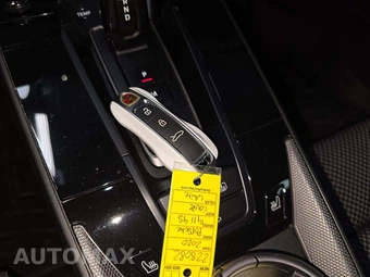2020 Porsche 911 Carrera 4S – miniatura 8