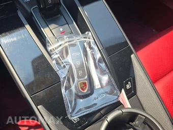 2020 Porsche 911 Carrera 4S – miniatura 5