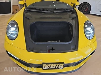 2020 Porsche 911 Carrera S (992) – miniatura 31