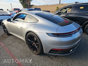 2020 Porsche 911 Carrera – miniatura 6