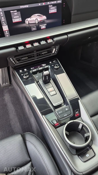 2020 Porsche 911 Carrera - miniatura 56