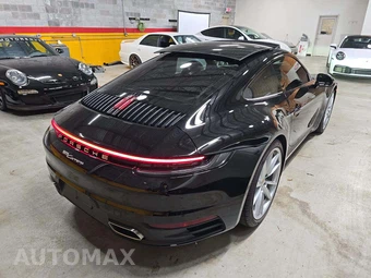2020 Porsche 911 Carrera – miniatura 3