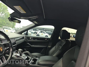 2020 Porsche Cayenne Coupe – miniatura 17