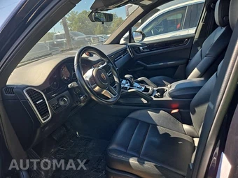 2020 Porsche Cayenne E-Hybrid – miniatura 13