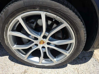 2020 Porsche Cayenne S Coupe – miniatura 21