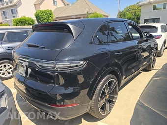2020 Porsche Cayenne S – miniatura 3