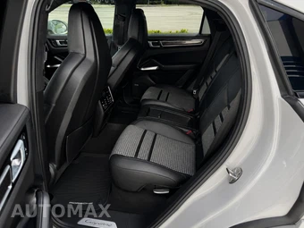 2020 Porsche Cayenne Turbo Coupe - miniatura 9