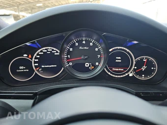 2020 Porsche Cayenne Turbo Coupe – miniatura 12