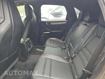 2020 Porsche Cayenne Turbo – miniatura 13