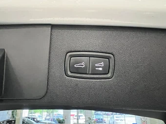 2020 Porsche Cayenne - miniatura 27