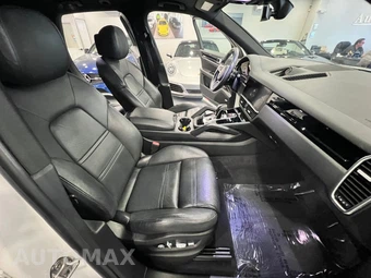 2020 Porsche Cayenne - miniatura 30