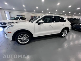 2020 Porsche Cayenne - miniatura 4