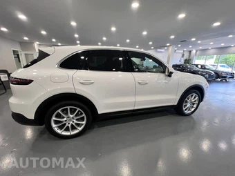 2020 Porsche Cayenne - miniatura 7