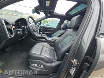 2020 Porsche Cayenne – miniatura 6