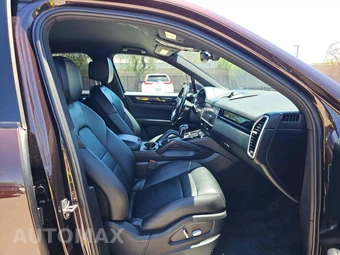 2020 Porsche Cayenne - miniatura 18