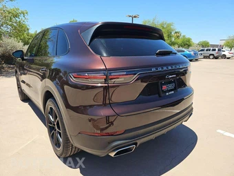 2020 Porsche Cayenne - miniatura 2