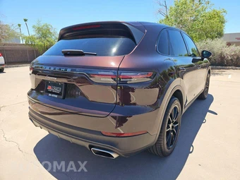 2020 Porsche Cayenne - miniatura 3
