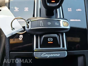 2020 Porsche Cayenne - miniatura 8