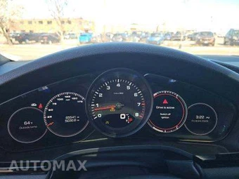 2020 Porsche Cayenne – miniatura 10