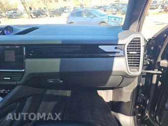 2020 Porsche Cayenne – miniatura 20