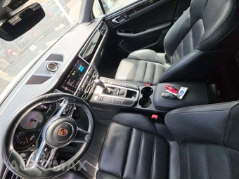 2020 Porsche Macan S – miniatura 5