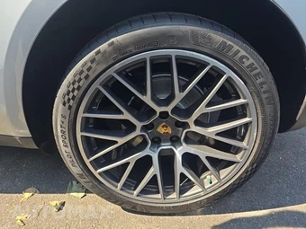 2020 Porsche Macan – miniatura 11