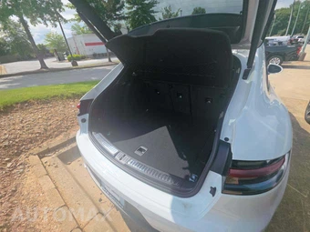 2020 Porsche Macan - miniatura 14