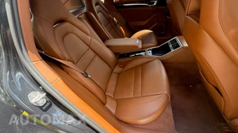 2020 Porsche Panamera 4 E-Hybrid – miniatura 38